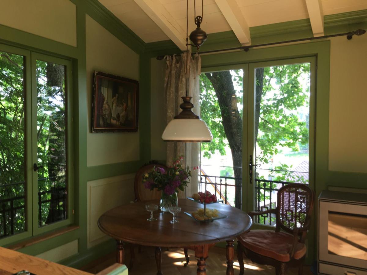 Villa Baumhaus Auf Dem Kellerberg à Fischach Extérieur photo